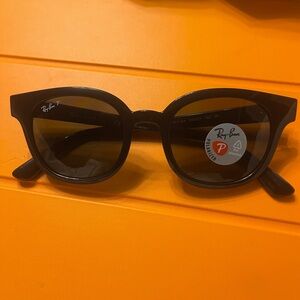 New Ray-Ban sun glasses polarized